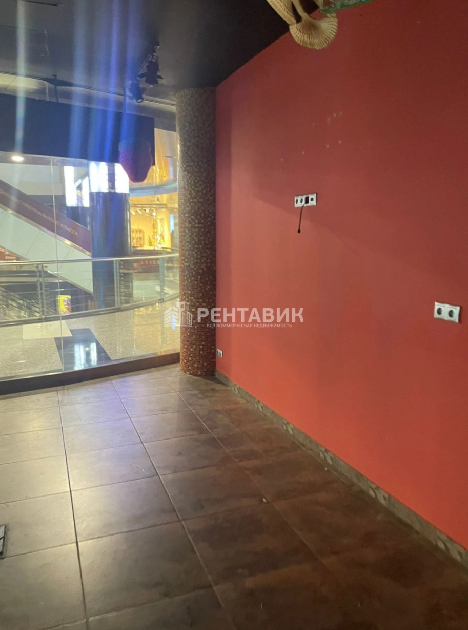 Помещение свободного назначения Гостиница Москва площадью 370 квадратных метров