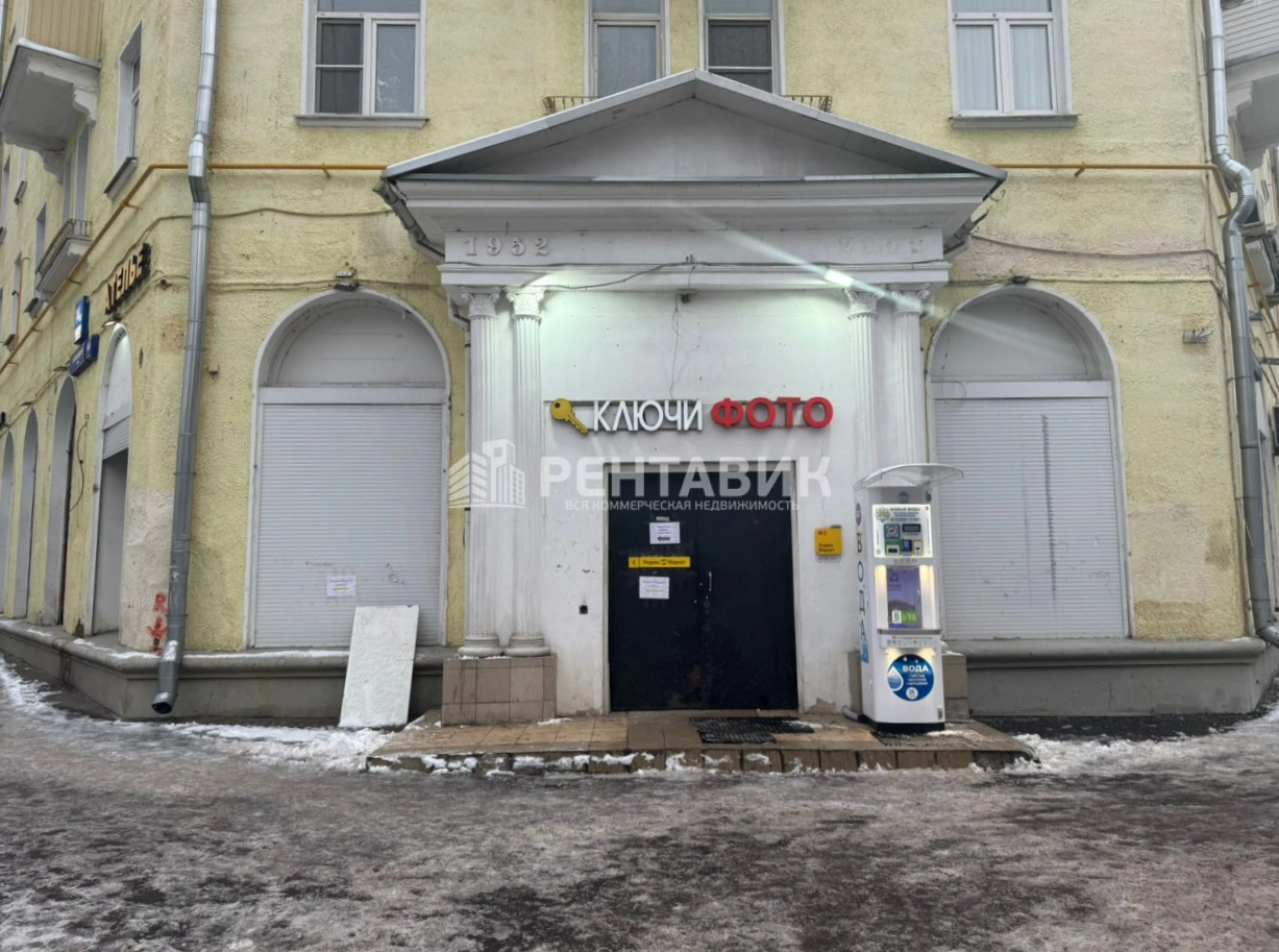 Помещение свободного назначения Саратовская 14-1 площадью 283 квадратных метров