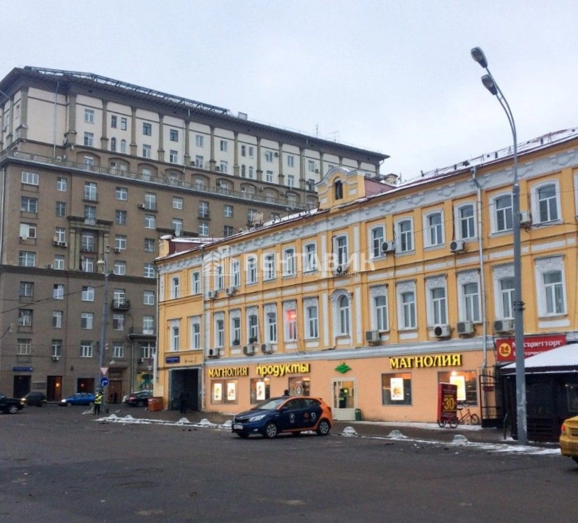фасад дома, здание по адресу г Москва, ул 1-я Тверская-Ямская, д 29 стр 1