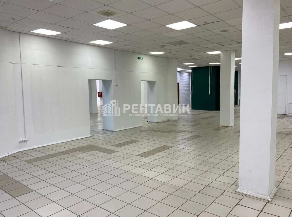 Помещение свободного назначения Призма площадью 1600 квадратных метров
