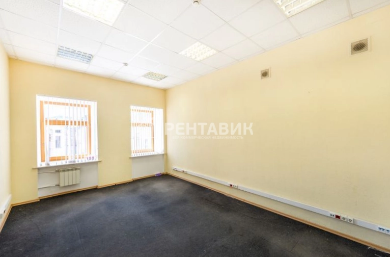 Офис Галерный двор площадью 250 квадратных метров