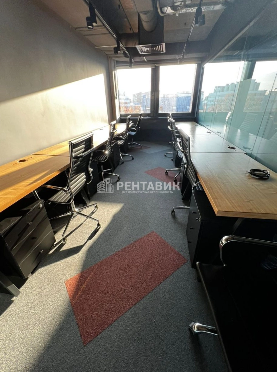 Офис Зубовский 17с1 площадью 1068 квадратных метров