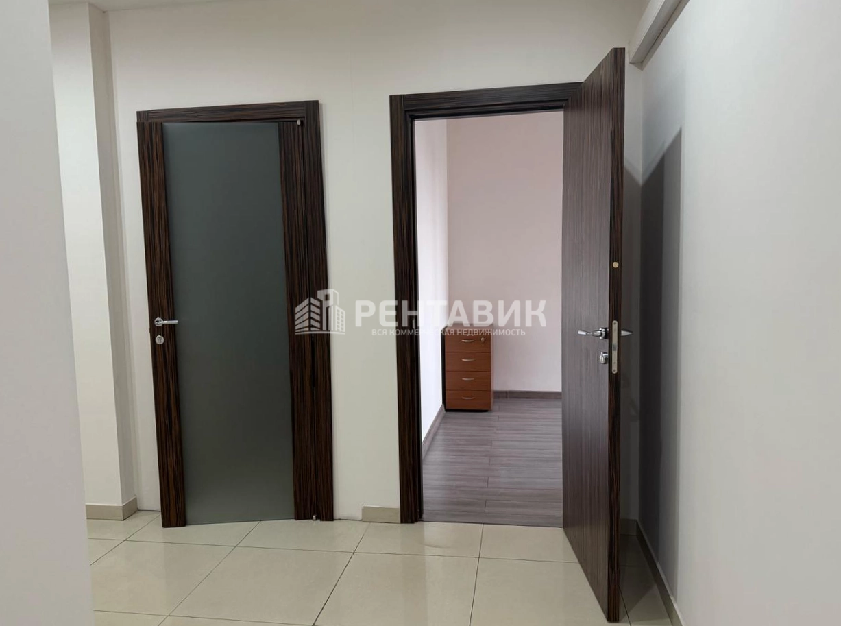 Офис Оружейная Плаза площадью 236 квадратных метров