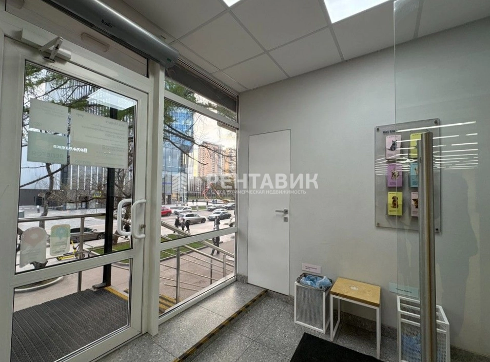 Торговая площадь Вернадский площадью 334 квадратных метров
