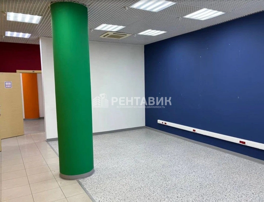 Помещение свободного назначения Монарх площадью 246 квадратных метров
