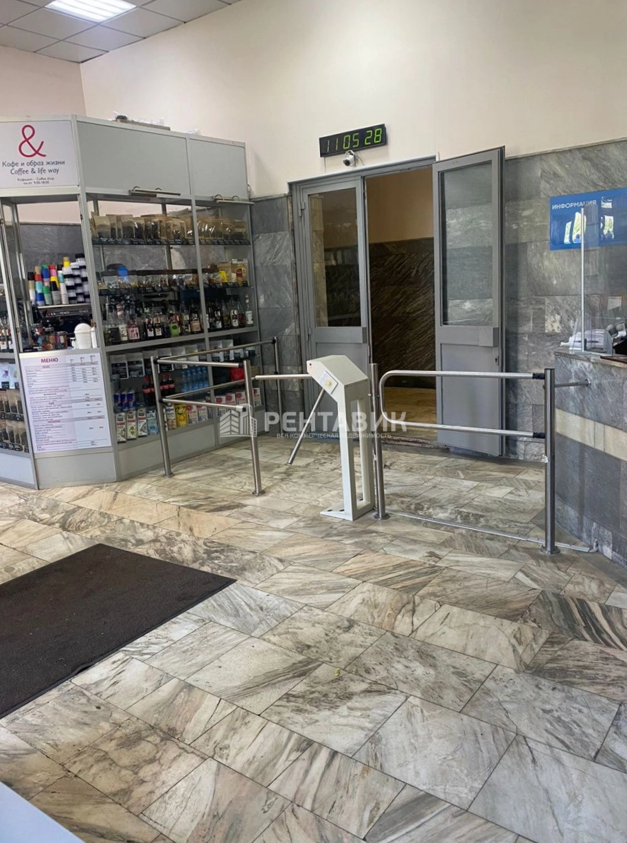 Здание целиком Черняховского 16 площадью 7697 квадратных метров