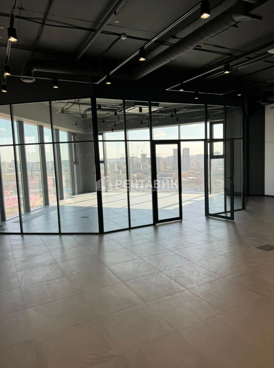 Офис DM TOWER/Дм Тауэр площадью 142 квадратных метров