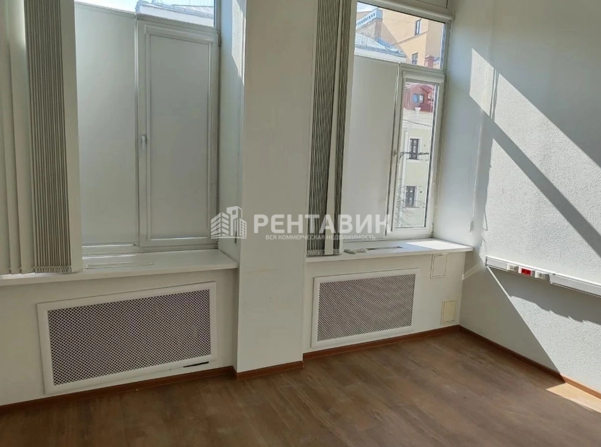 Офис Тюшина, 11 площадью 973.8 квадратных метров