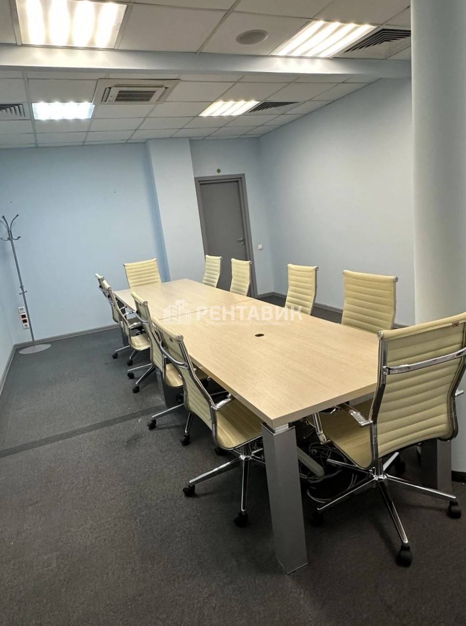 Офис W Plaza I площадью 752 квадратных метров
