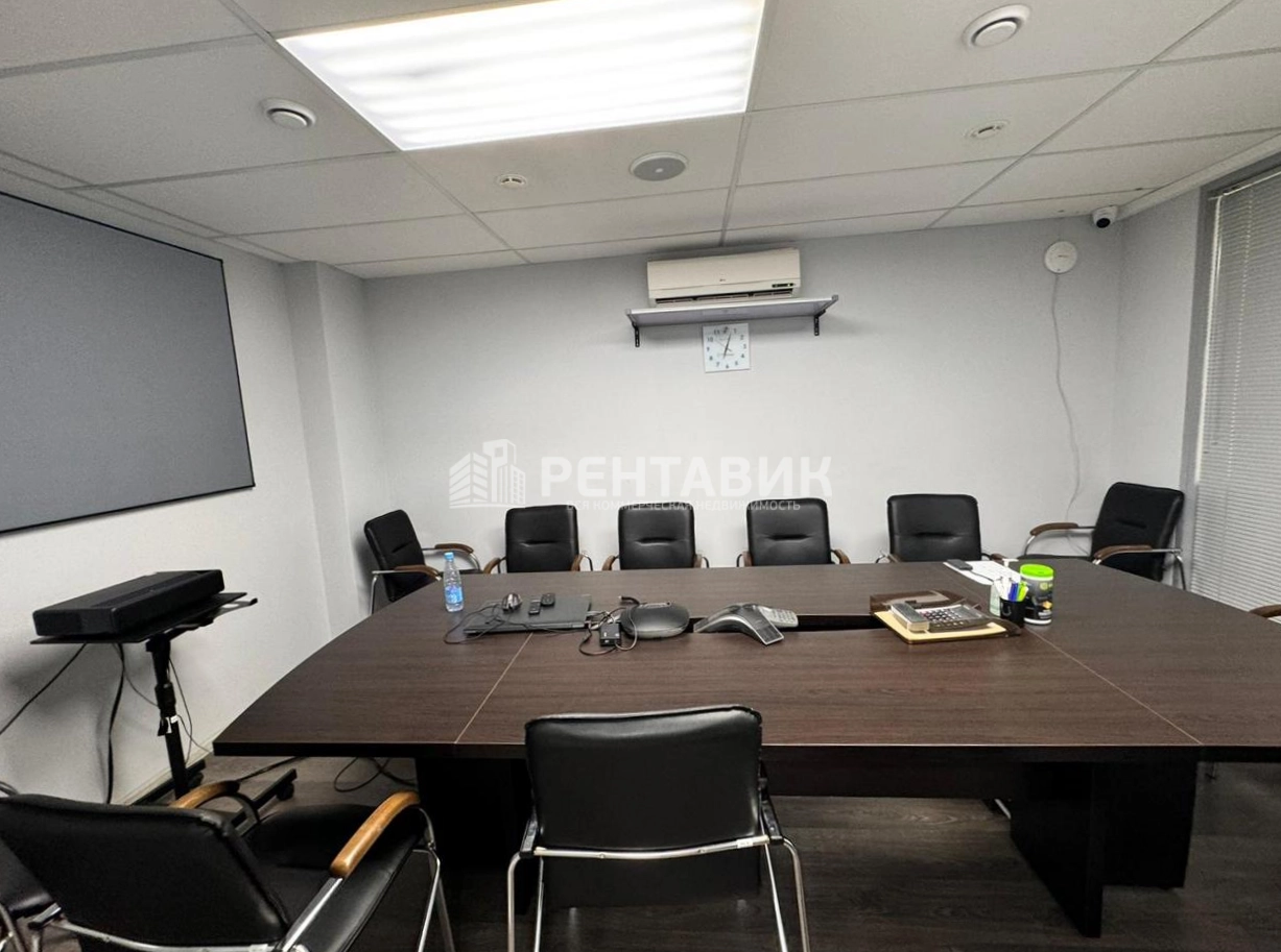 Офис W Plaza I площадью 436 квадратных метров