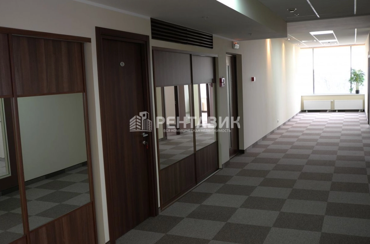 Офис Трио площадью 479 квадратных метров