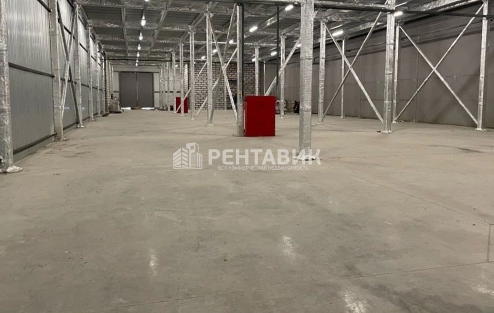 Склад Софийская 121к4с1 площадью 1300 квадратных метров