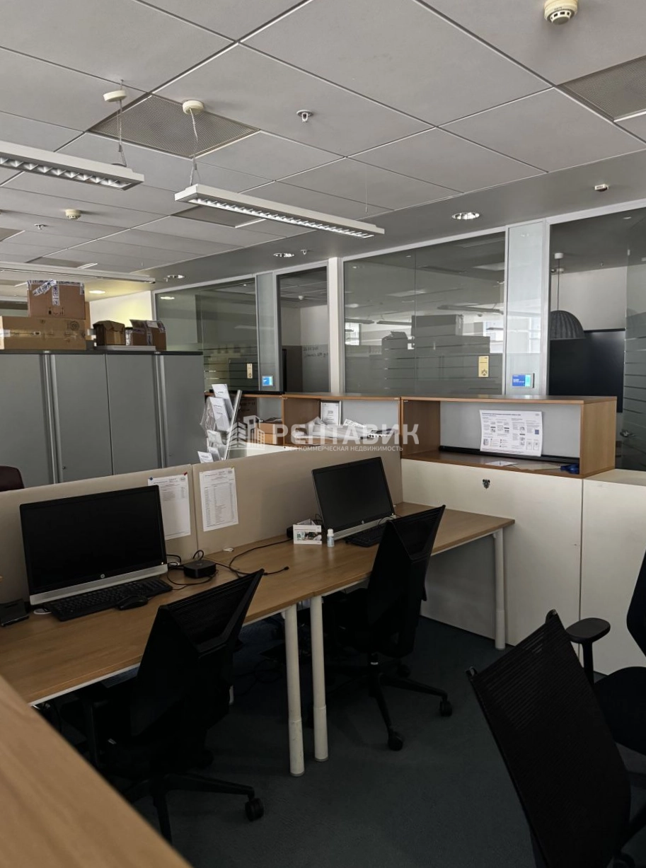 Офис Vivaldi Plaza / Вивальди Плаза площадью 2760 квадратных метров