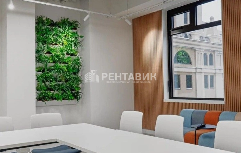 Офис Павелецкая плаза площадью 1686 квадратных метров