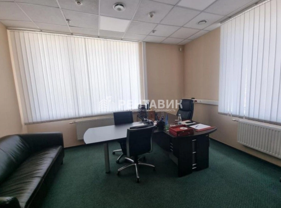 Здание целиком Петровский пассаж площадью 3145 квадратных метров