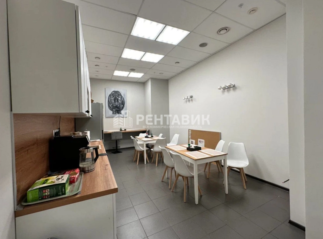 Офис Baker Plaza / Бейкер Плаза площадью 580.8 квадратных метров