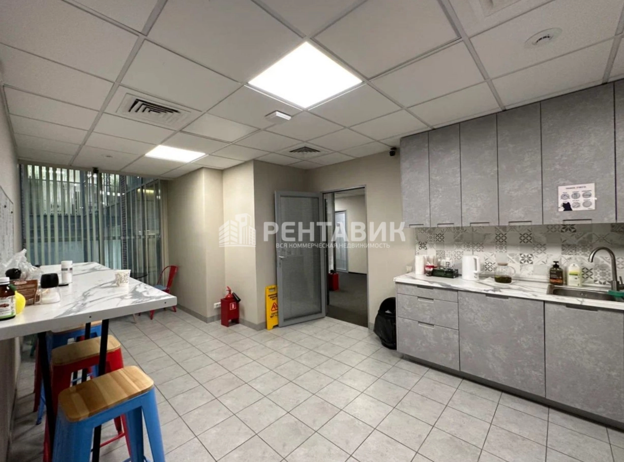 Офис Baker Plaza / Бейкер Плаза площадью 564 квадратных метров