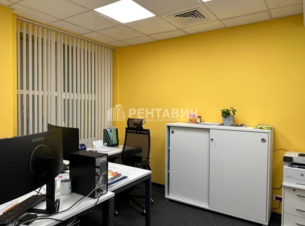 Офис Baker Plaza / Бейкер Плаза площадью 221 квадратных метров