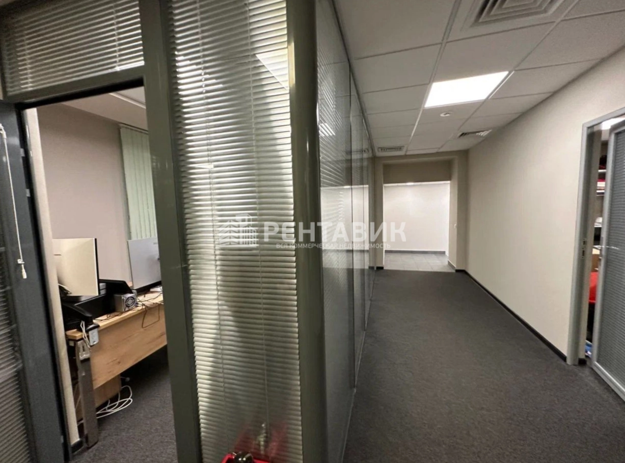 Офис Baker Plaza / Бейкер Плаза площадью 221 квадратных метров