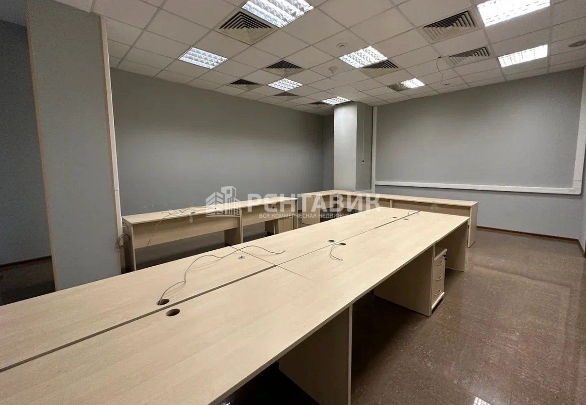 Офис Baker Plaza / Бейкер Плаза площадью 365.9 квадратных метров