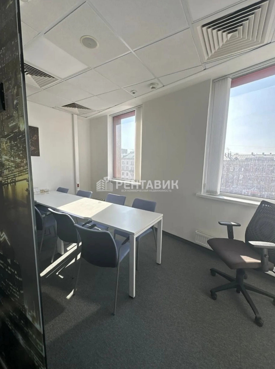 Офис Кулон Билдинг площадью 734 квадратных метров