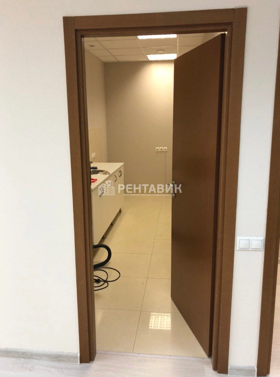 Офис Омега Плаза площадью 270 квадратных метров