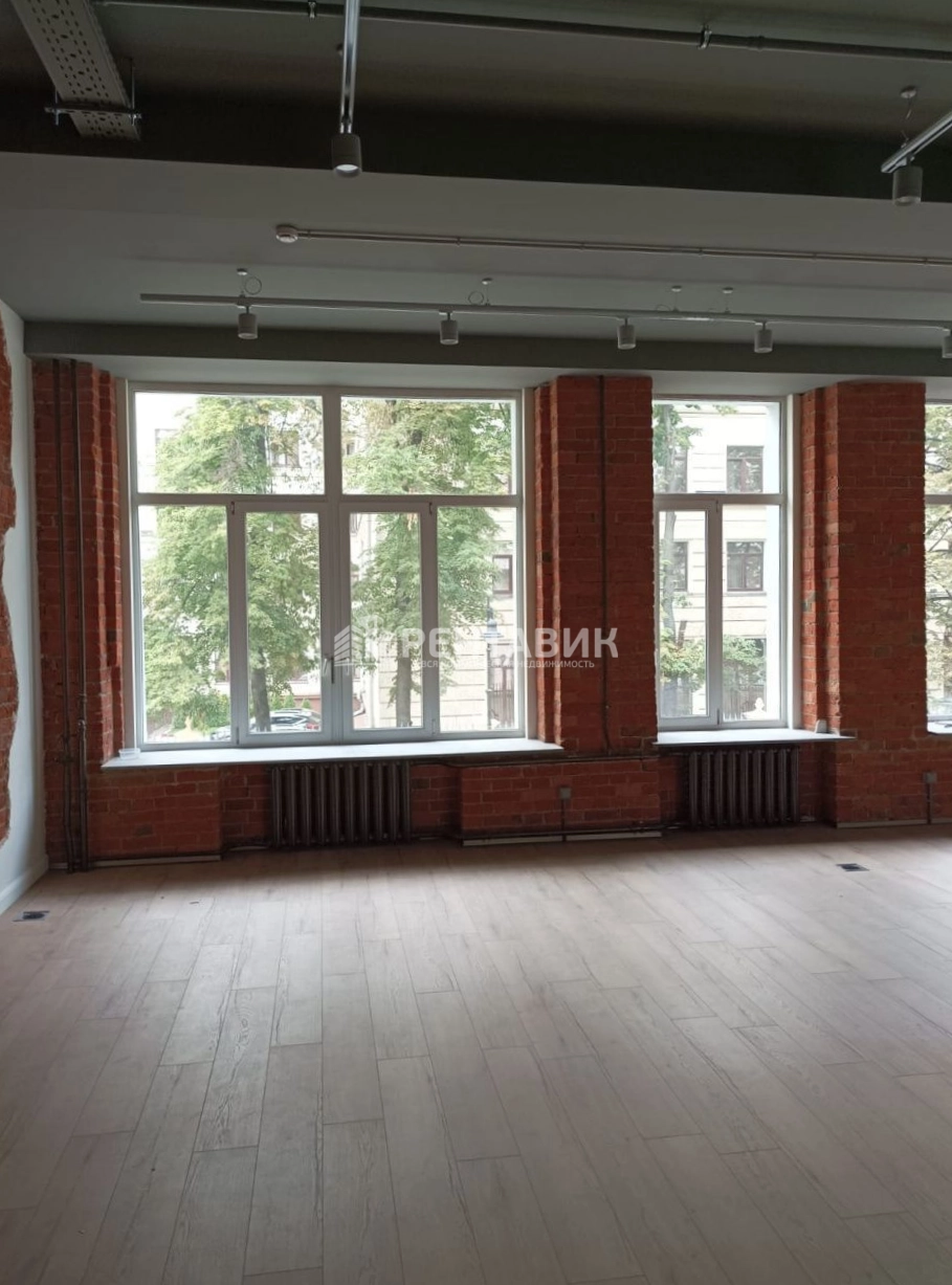 Офис Мясницкая, 38с1 площадью 261 квадратных метров