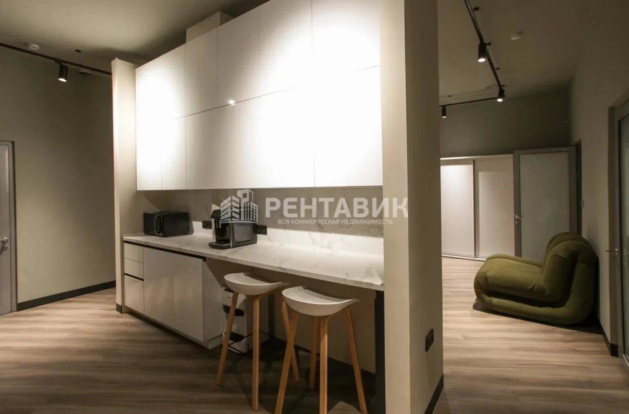 Офис Лубянский, 19с1 площадью 305.29 квадратных метров