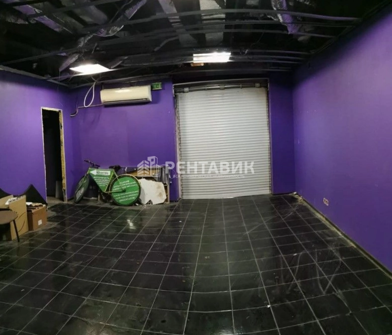 Торговая площадь Весна на Новом Арбате площадью 1698 квадратных метров