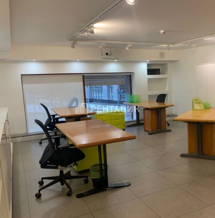 Офис Большой Толмачёвский пер д 4 стр 1 площадью 151.8 квадратных метров