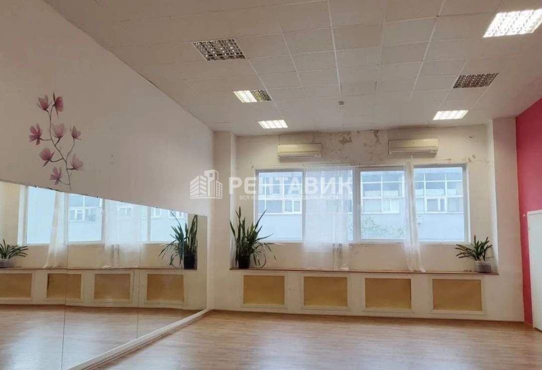 Помещение свободного назначения Ивана Фомина 6 площадью 620 квадратных метров
