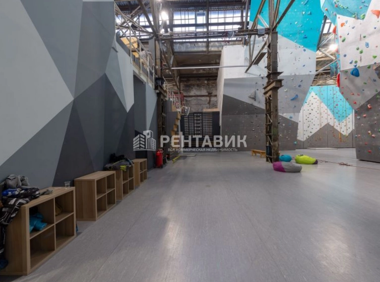 Торговая площадь Арсенал, Комсомола 2 площадью 600.2 квадратных метров