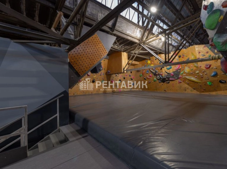 Торговая площадь Арсенал, Комсомола 2 площадью 600.2 квадратных метров