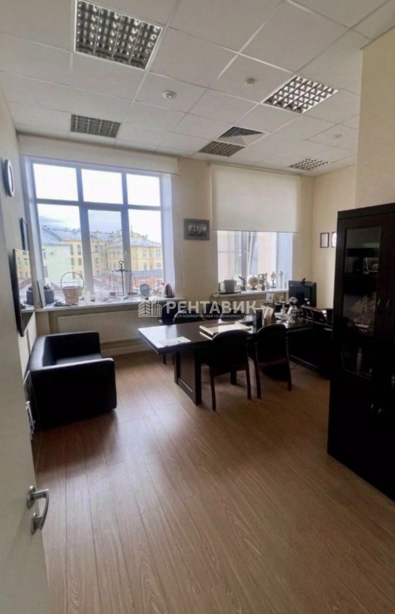 Офис Ferrein Plaza / Феррейн Плаза площадью 340 квадратных метров