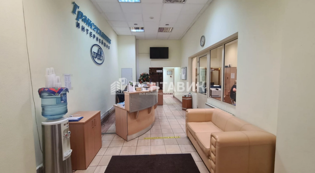 Помещение свободного назначения Депутатский Дом площадью 469 квадратных метров