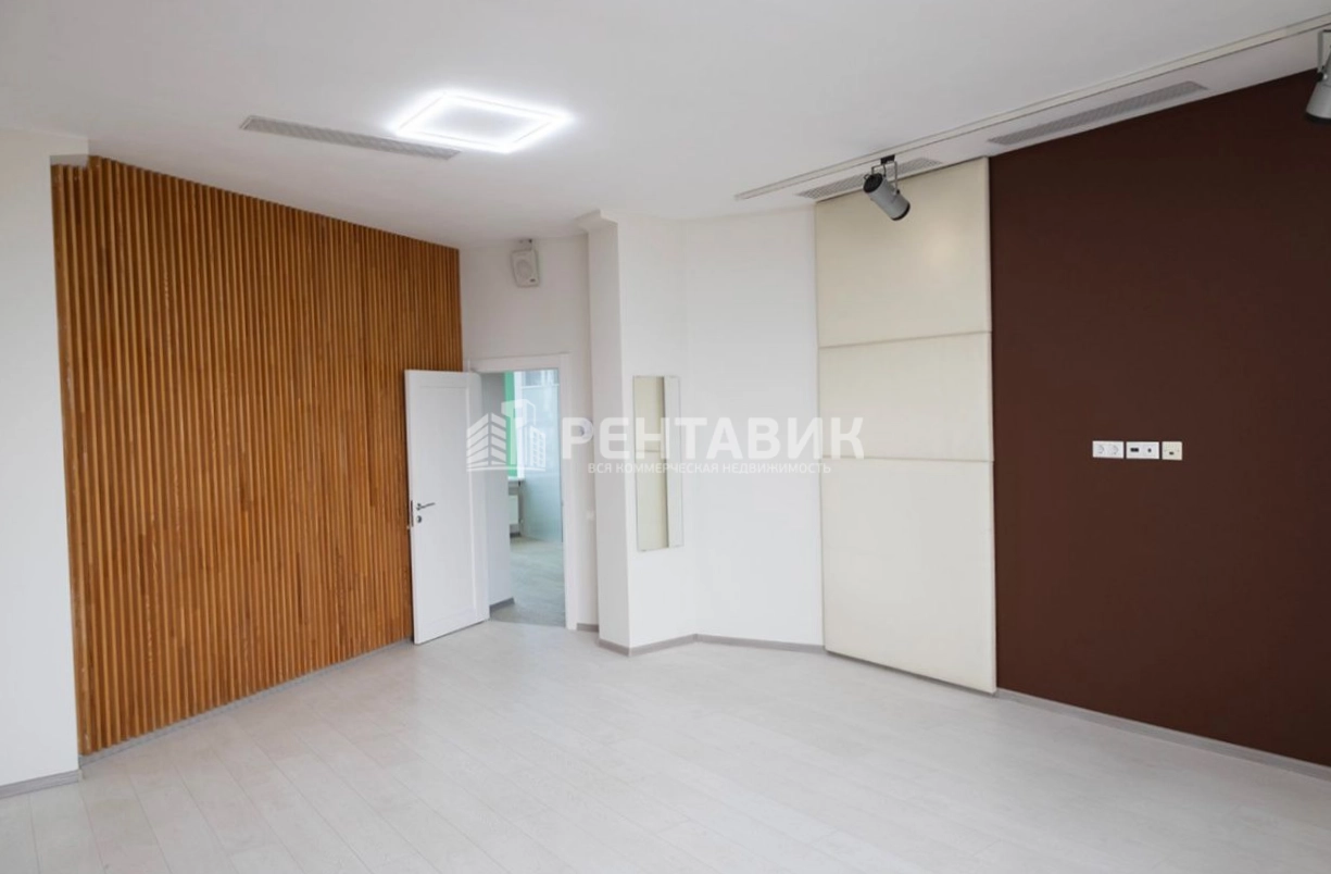 Офис Донской на Орджоникидзе площадью 505.6 квадратных метров
