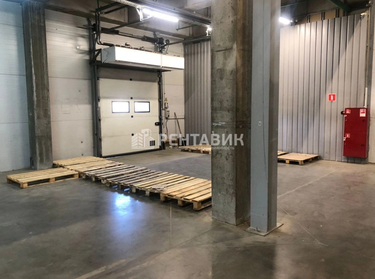 Склад Пулковское, 56к4 площадью 2470 квадратных метров