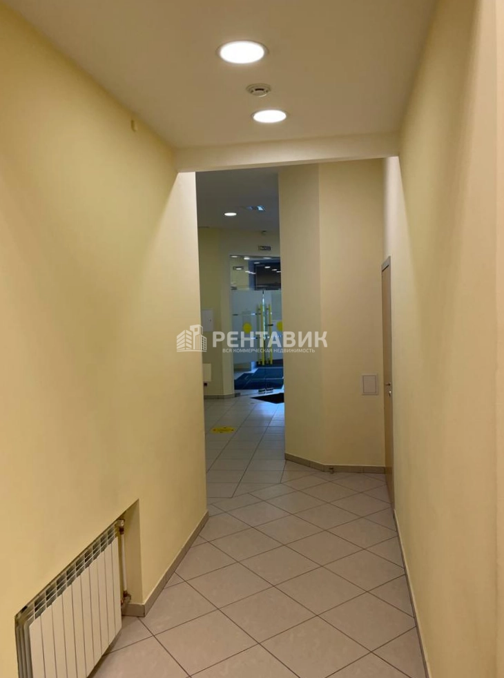 Помещение свободного назначения Кирочная, 24 площадью 200 квадратных метров