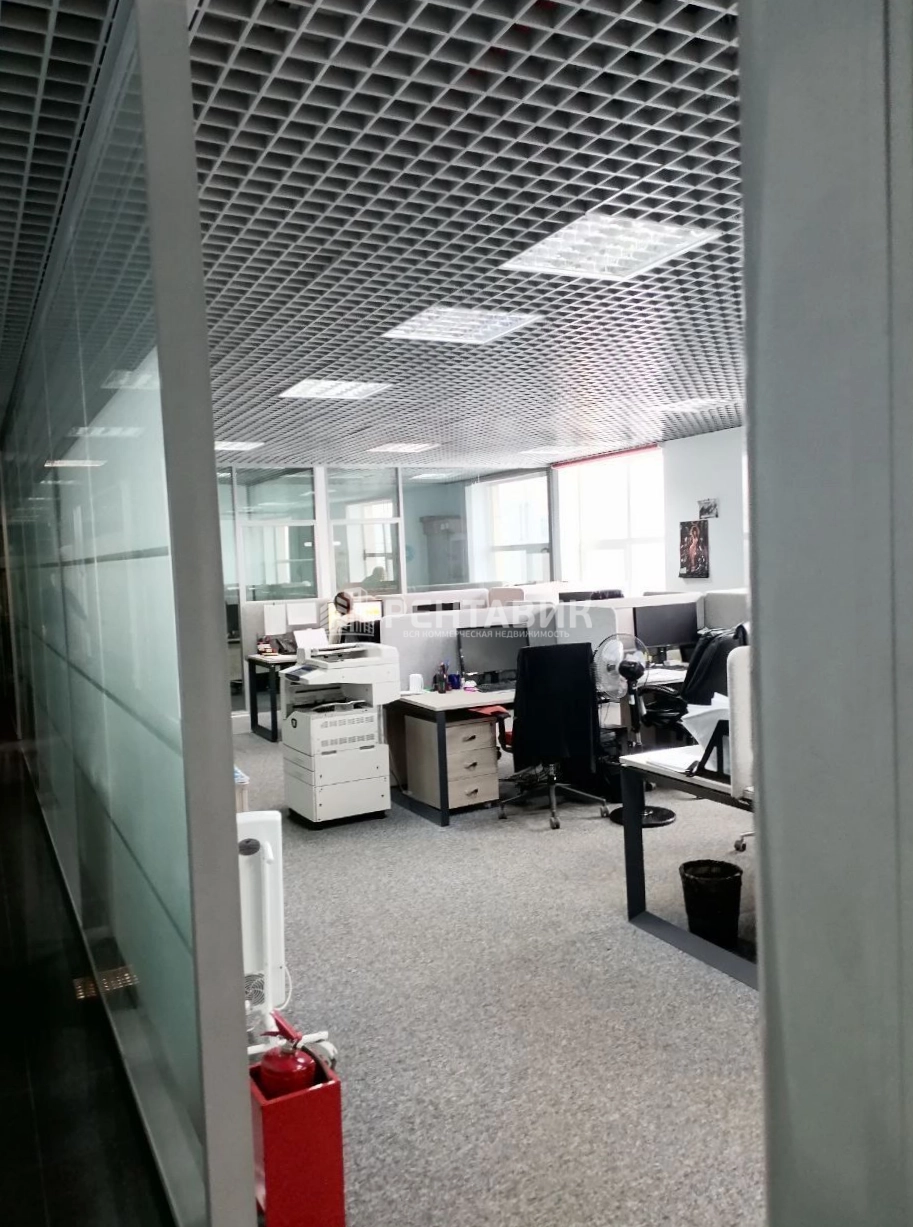 Офис Аэропорт площадью 1332.6 квадратных метров