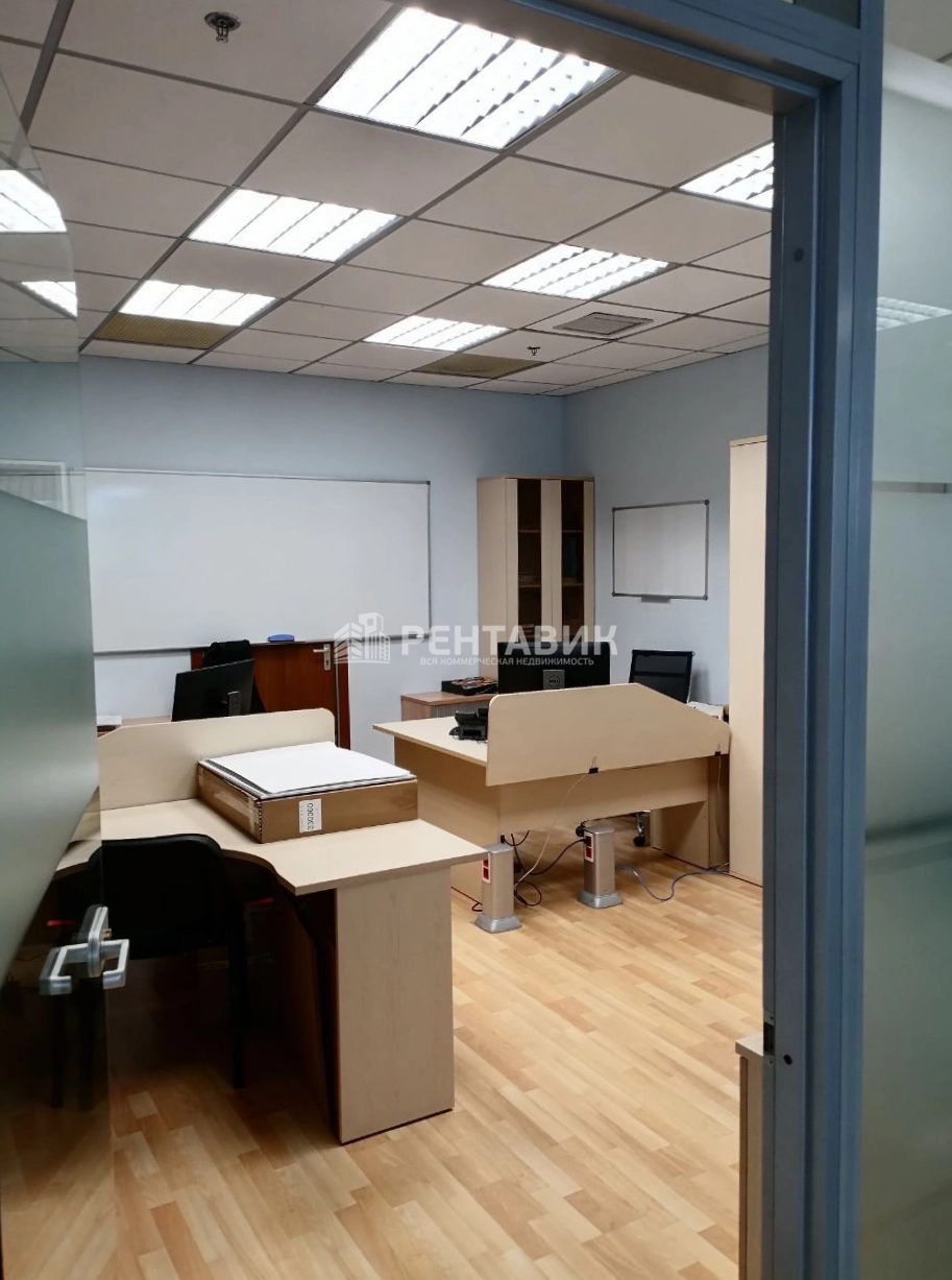 Офис Аэропорт площадью 1332.6 квадратных метров