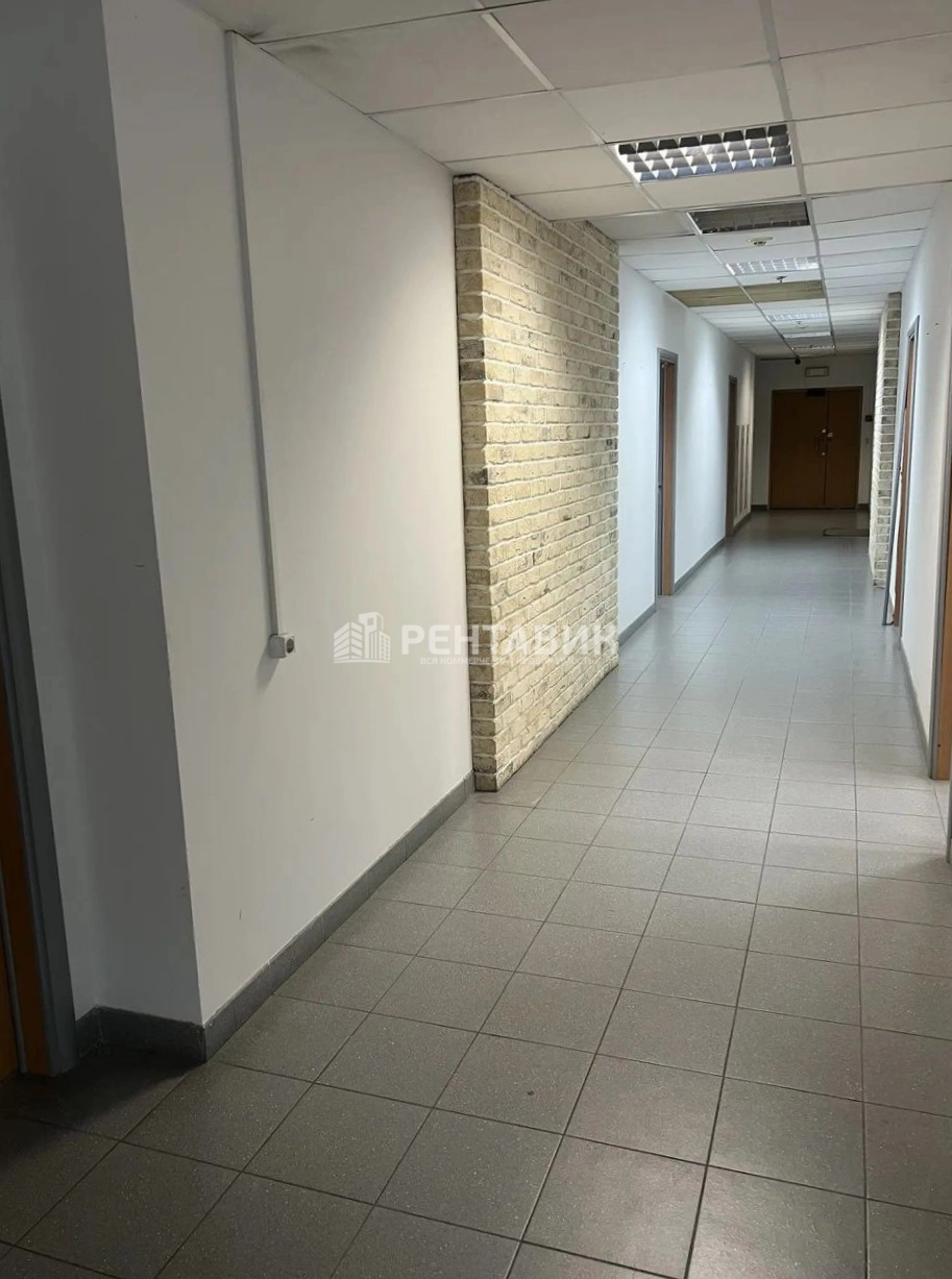 Офис Аэропорт площадью 1332.6 квадратных метров