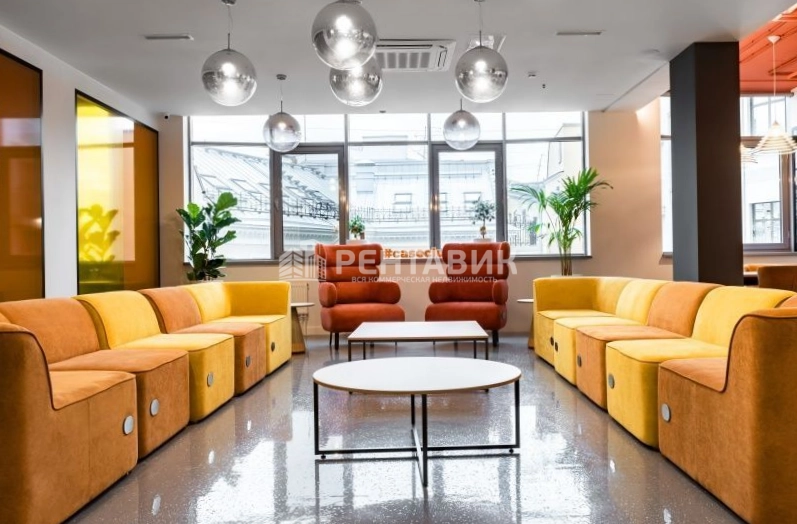 Офис Renaissance Hall площадью 40 квадратных метров