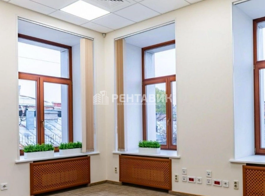 Офис Сенатор на Чайковского, 1 площадью 339 квадратных метров