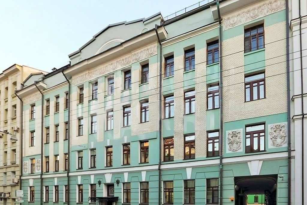 фасад дома, здание по адресу г Москва, Кривоарбатский пер, д 13 стр 2 