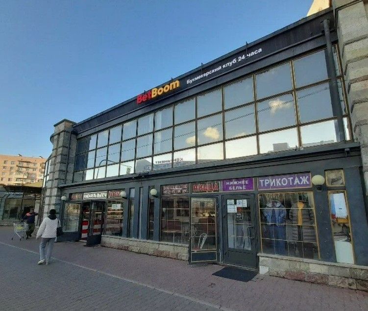 фасад дома, здание по адресу г Санкт-Петербург, ул Ленсовета, д 86