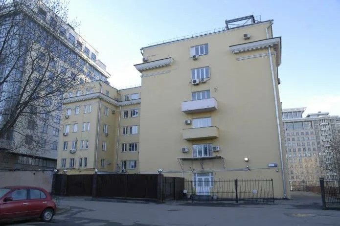 фасад дома, здание по адресу г Москва, ул Новый Арбат, д 34 стр 1