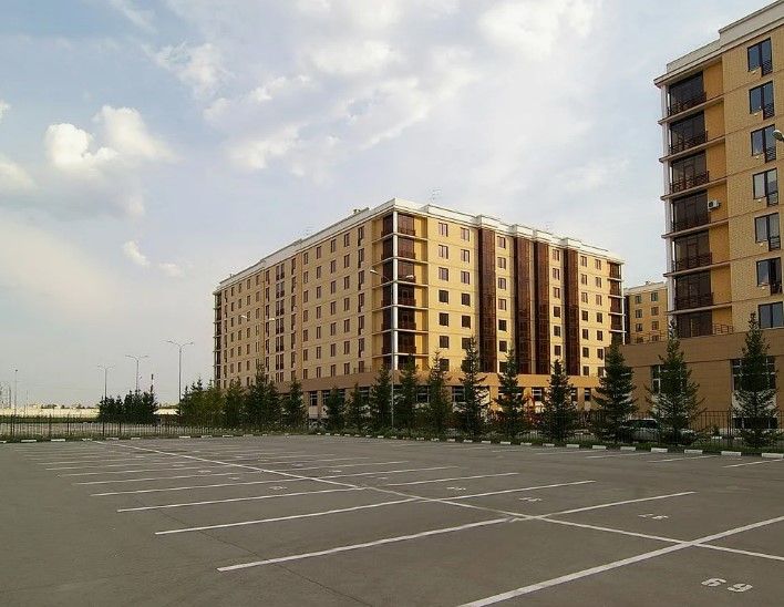 фасад дома, здание по адресу г Казань, пр-кт Альберта Камалеева, д 28/9