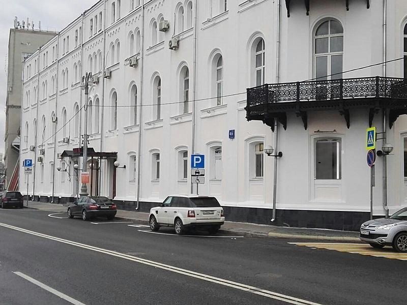 фасад дома, здание по адресу г Москва, Раушская наб, д 4/5