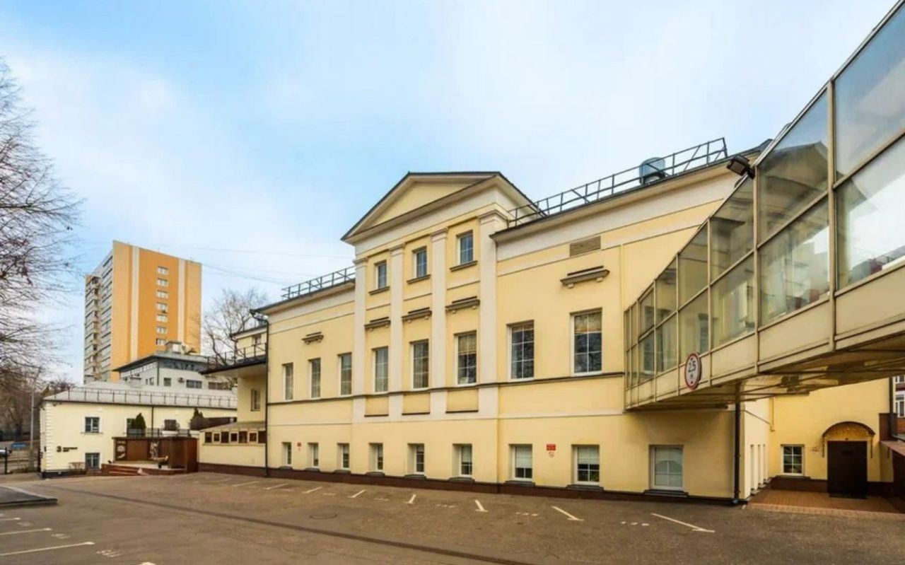 фасад дома, здание по адресу г Москва, Большой Саввинский пер, д 12 стр 4