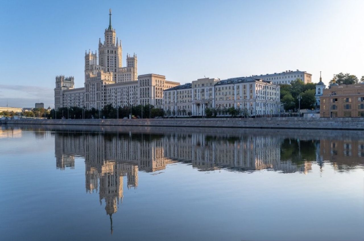 фасад дома, здание по адресу г Москва, Котельническая наб, д 17